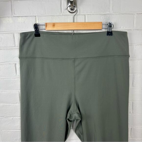 American Eagle The Lightweight Everything Green Legging 7/8 Length Size XXL - Picture 5 of 9